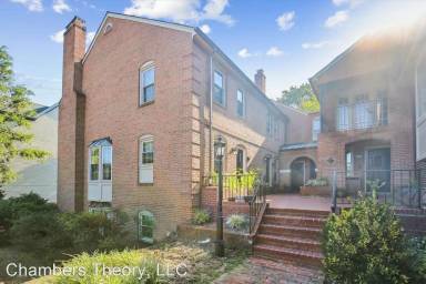 Main picture of 1802 21st St N