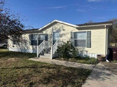Main picture of 814 Deerfield Rd