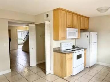 Main picture of 1045 Peach Ave Apartments