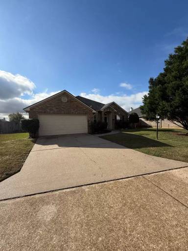 Main picture of 205 Promenade Ave