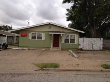 Main picture of 2411 45th St