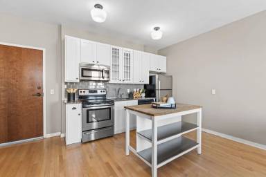 Main picture of 306 S 15th St