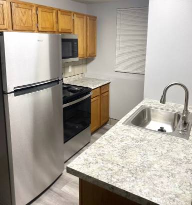 Main picture of 2115 4th Ave