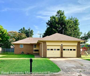 Main picture of 6 Dianna Dr