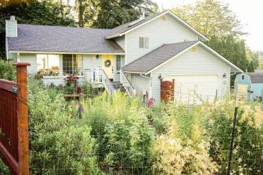 Main picture of 3730 Spring Coulee Rd