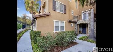 Main picture of 873 Compass Way