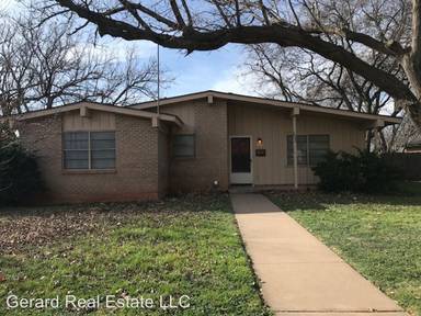 Main picture of 1802 Meadowbrook Dr