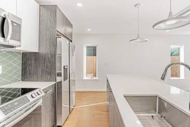 Main picture of 1717 Ingalls St