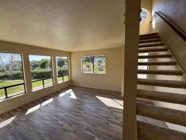 Main picture of 1571 Vista Grande Ln