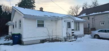 Main picture of 102 E North Union St
