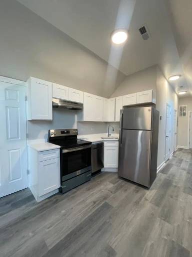 Main picture of 2917 W Cermak Rd