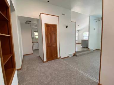Main picture of 612 N Raynolds Ave