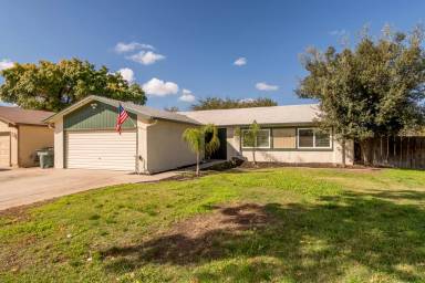 Main picture of 3779 N Fordham Ave