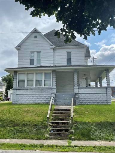 Main picture of 220 N 6th St