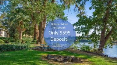 Main picture of 905 Lakeside Dr