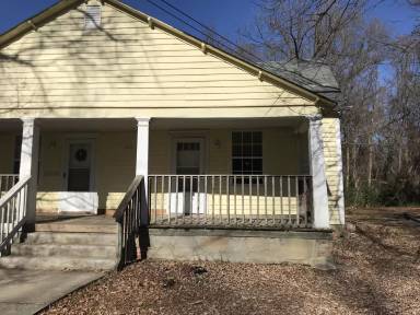 Main picture of 2609 Ashe St