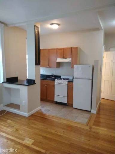 Main picture of 1197 Commonwealth Ave