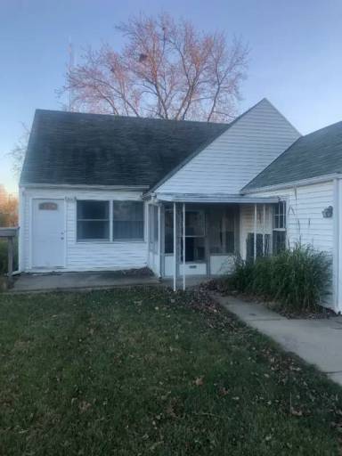 Main picture of 266 Skyview Dr