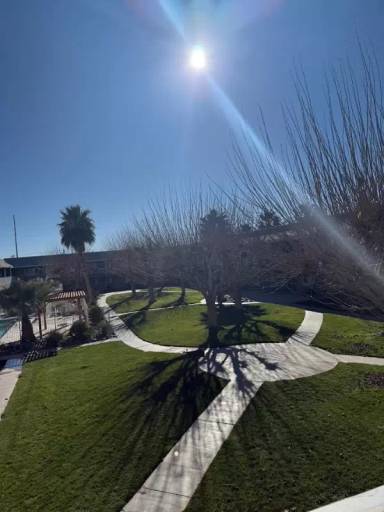 Main picture of 18125 Bellflower St