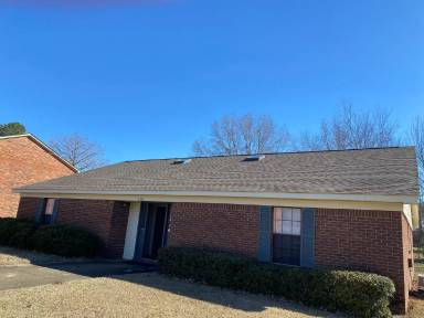 Main picture of 114 Helen Cir