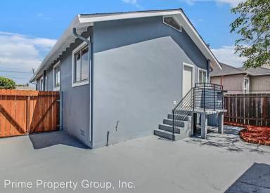 Main picture of 1750 68th Ave