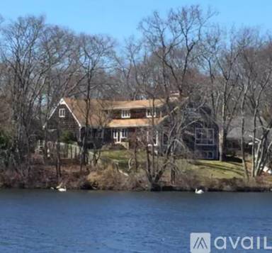 Main picture of 107 Lake Shore Dr