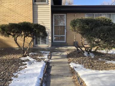 Main picture of 3172 Scranton St