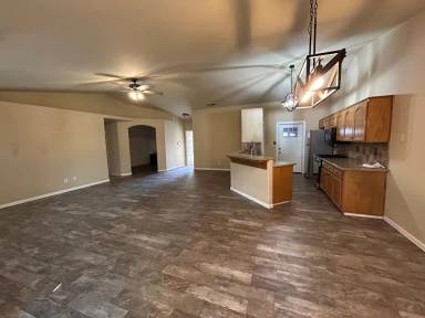 Main picture of 2266 Ranier Way