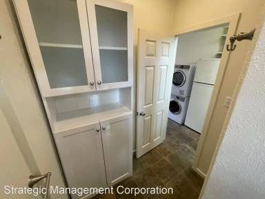 Main picture of 3761 Kanaina Ave