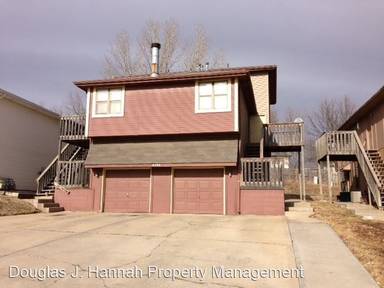 Main picture of 8702 NW 82nd Ter