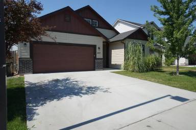 Main picture of 697 N Keagan Way