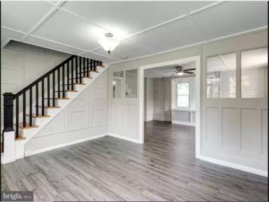 Main picture of 299 4th Ave