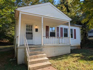 Main picture of 304 Bay St