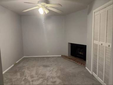 Main picture of 849 Penn Ave NE