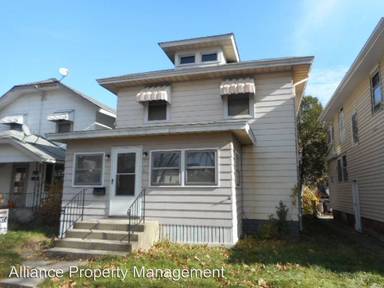 Main picture of 2111 Thompson Ave