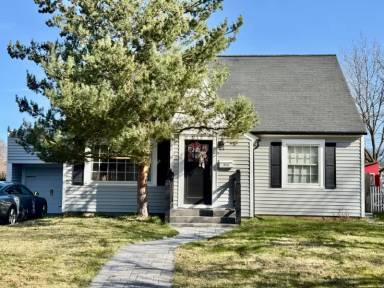 Main picture of 212 Hastings Ave