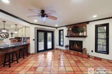 Main picture of 2077 Racimo Dr