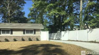Main picture of 4700 Victory Rd