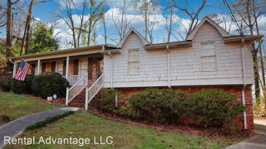 Main picture of 1704 Woodview Cir