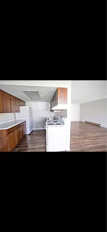 Main picture of 293 Northwood Dr
