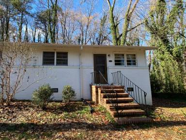 Main picture of 203 Angier Dr