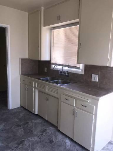 Main picture of 13911 Prairie Ave