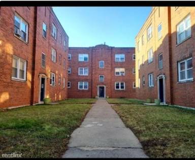 Main picture of 4208 South Michigan Avenue - 4210-3