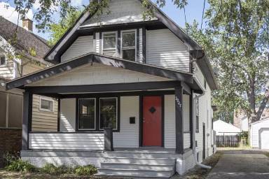 Main picture of 3907 Hoiles Ave