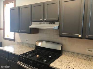 Main picture of 4640 S Saint Lawrence Ave