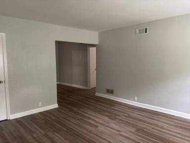 Main picture of 3438 Cloverdale Rd