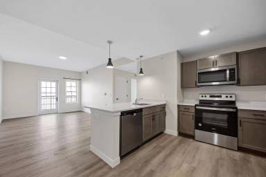 Main picture of 700 Mustang Ln