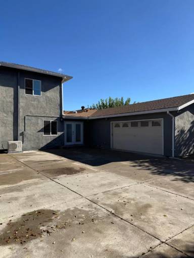 Main picture of 469 Jensen St