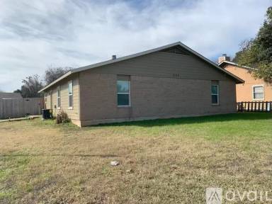 Main picture of 2109 E Stassney Ln
