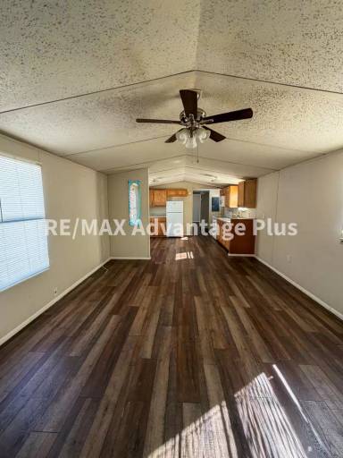 Main picture of 29 Oak Ln